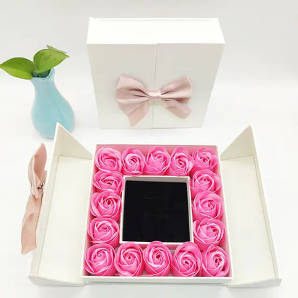 InfiniteBloom™ Rose Gift Box