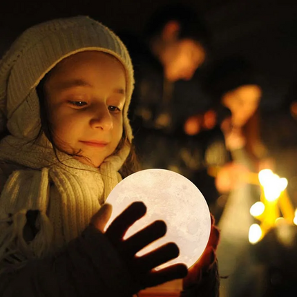 LunarGlow™ LED Battery Moon Lamp