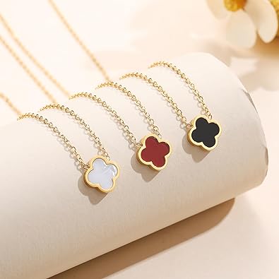 Four Leaf Clover Pendant Necklace