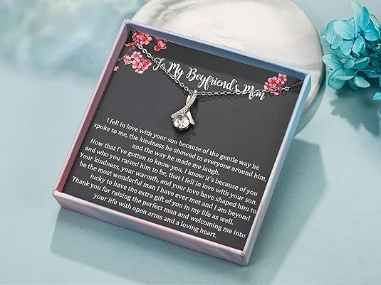 Boyfriend’s Mom Silver Necklace