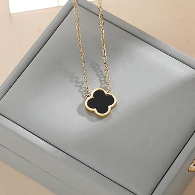 Four Leaf Clover Pendant Necklace