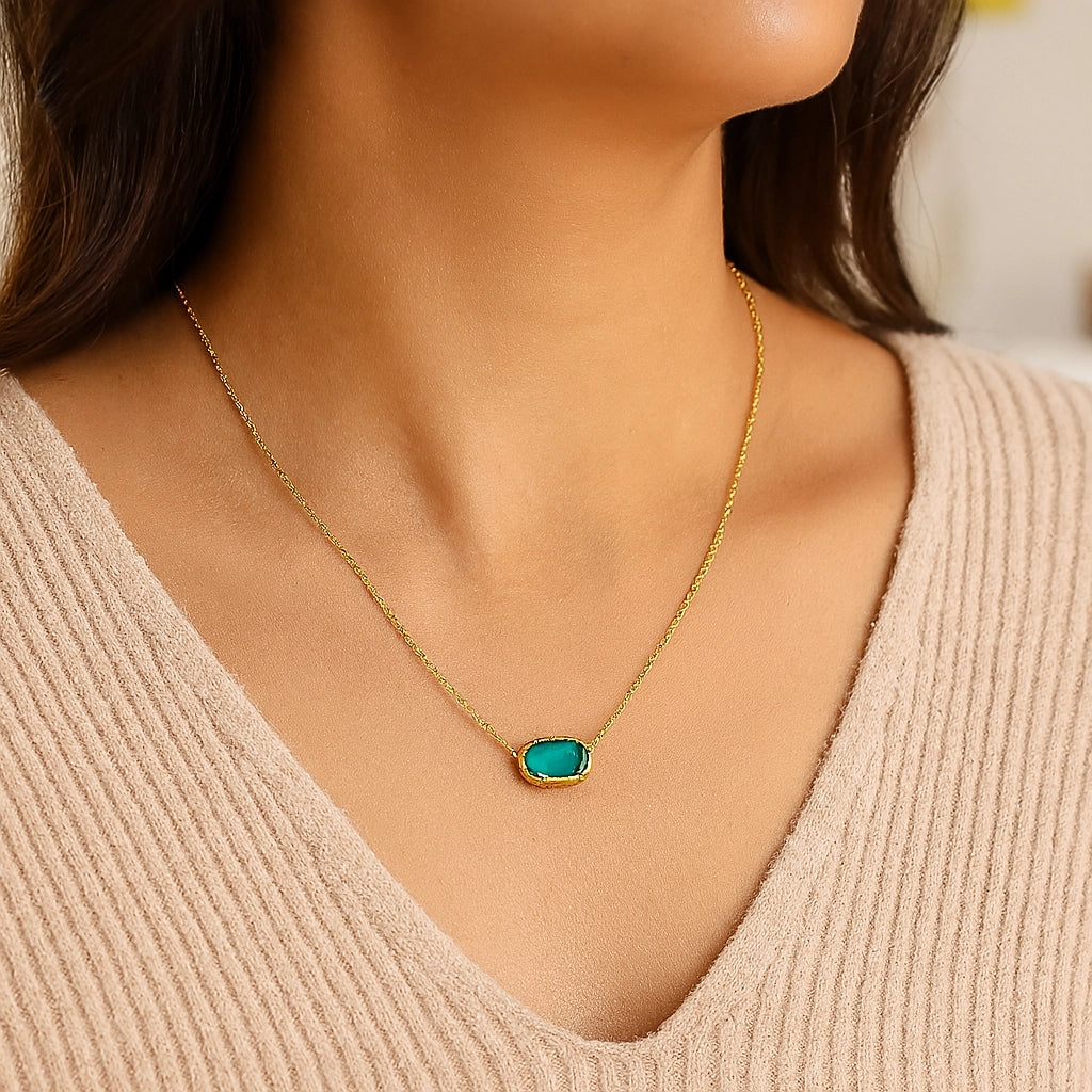 YEEVAA™ London Blue Pendant