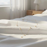 Daisy Pearl Holiday Choker