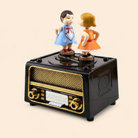 Couple Kiss™ Music Box