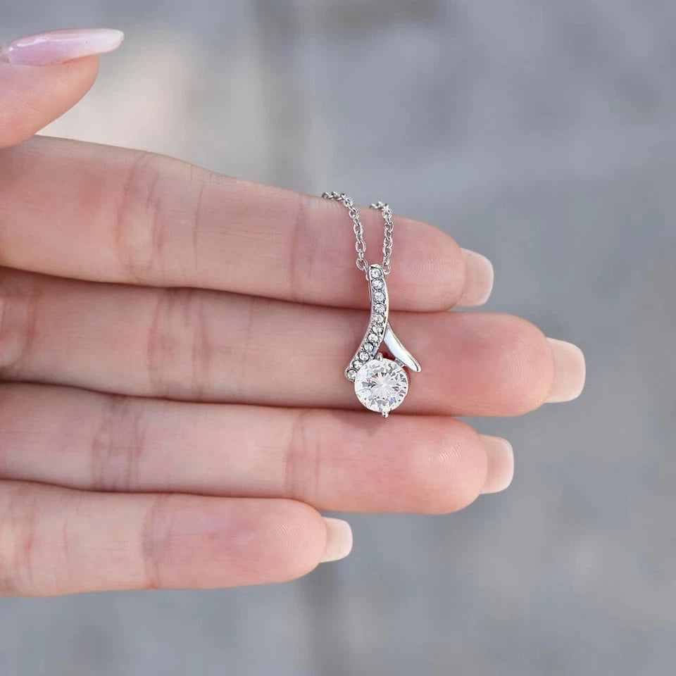Boyfriend’s Mom Silver Necklace