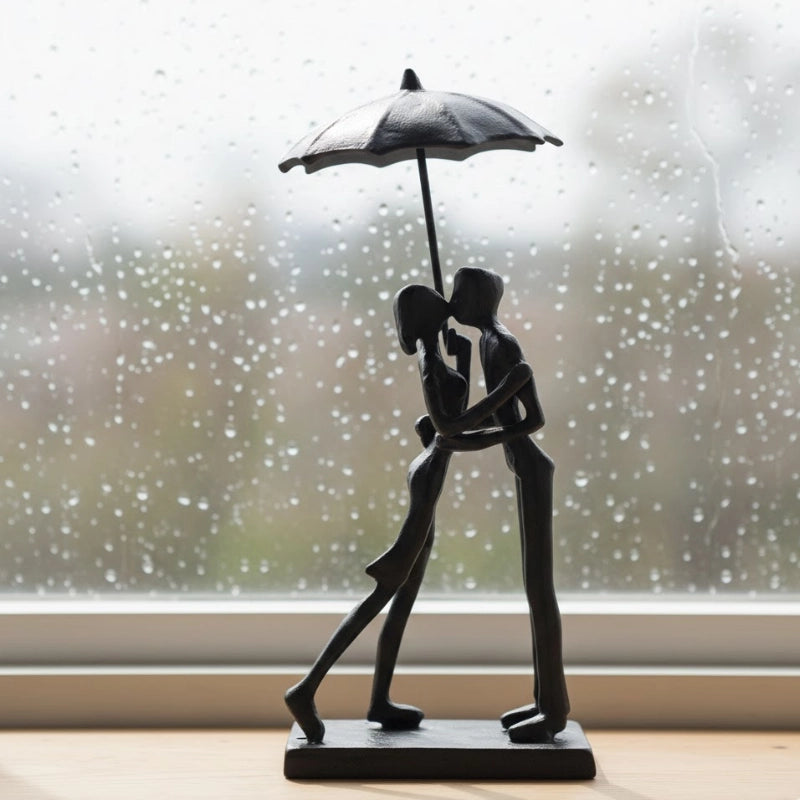 Romantic Couple Iron Sculpture